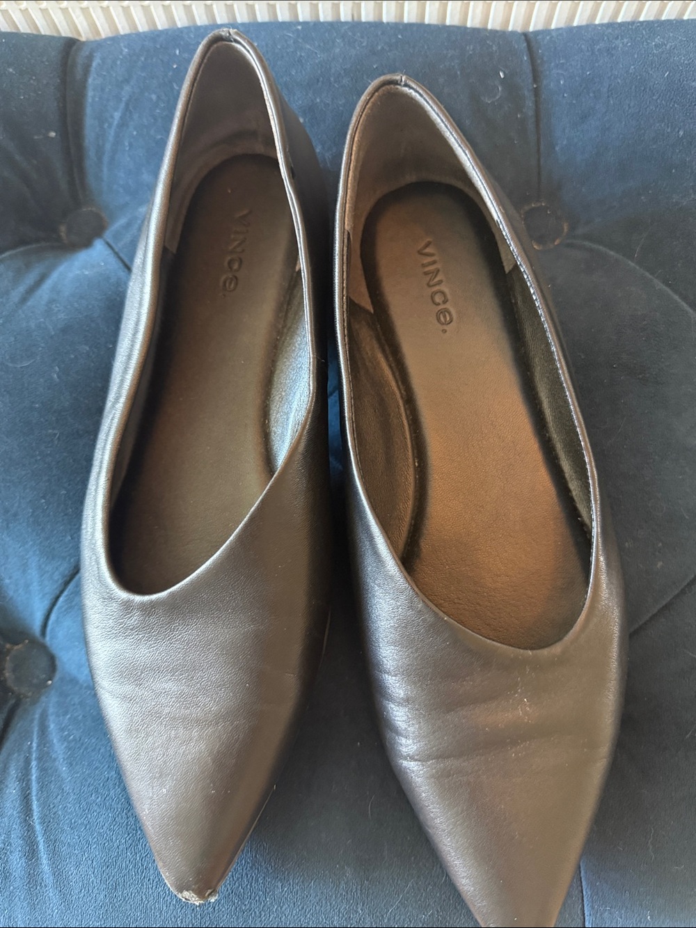 Vince Black Pointed-Toe Leather Flats